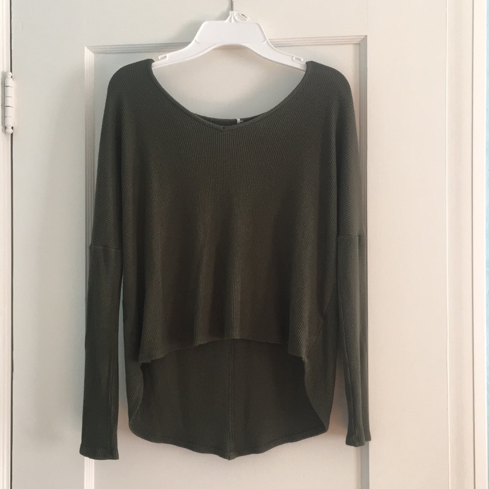 Dark green long sleeves shirt